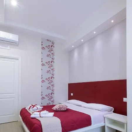 לינה וארוחת בוקר Nolana '86 4*